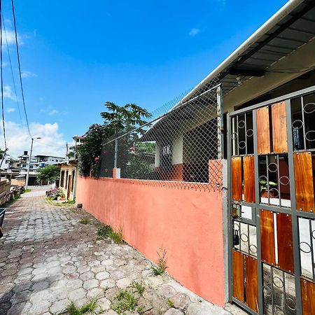 Casa Independiente Puerto Ayora  Buitenkant foto